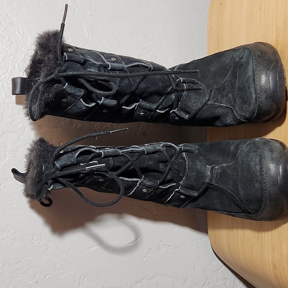 The North Face Abby IV Black Suede Winter Boots 7 - Picture 9 of 12